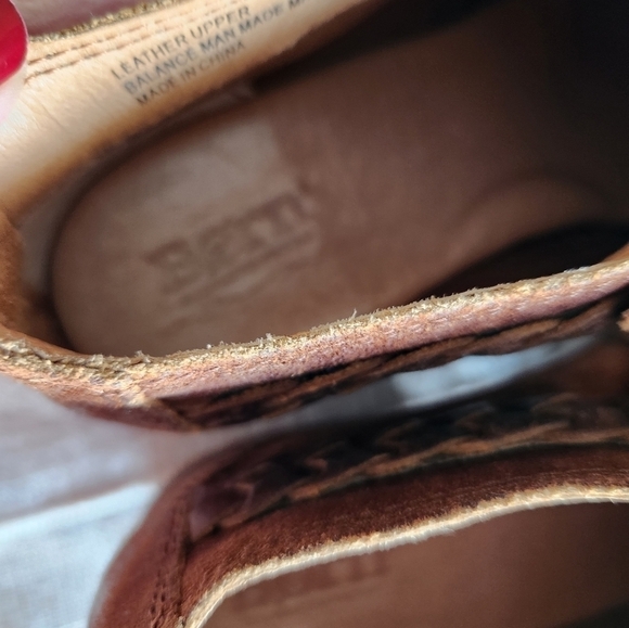 Born Womens Sylvia Ankle Bootie Brown Distressed sz 6 Leather Upper Cowgirl Boho - Picture 10 of 13